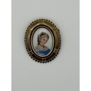 Antique Hand Painted Porcelain Portrait Brooch Victorian Gold Tone Cameo